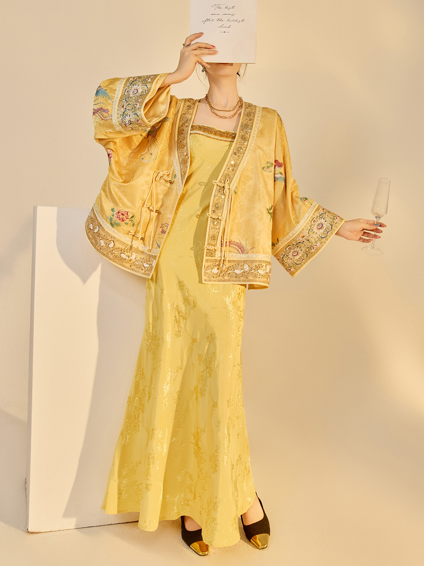 Autumn New Fashion V-neck High - Embroidery Fashion review and price